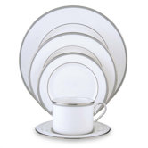 Columbus Circle Dinnerware Set