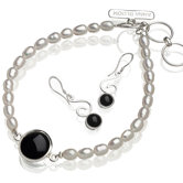 Onyx & Freshwater Pearl Bracelet and Earring Set