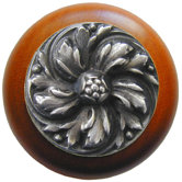 English Garden Chrysanthemum Wood Knob