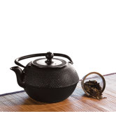 40 Oz Cast Iron Teapot in Black Matte