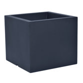 Serralunga Planters