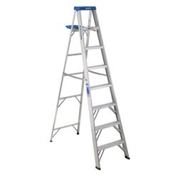 8' Aluminum Step Ladder in Silver