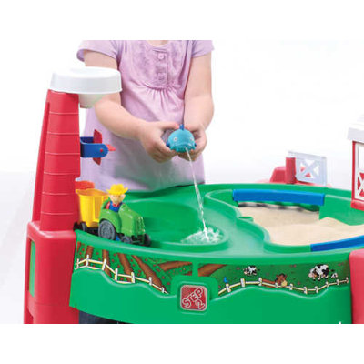 Step2 Sand and Water Fun Farm