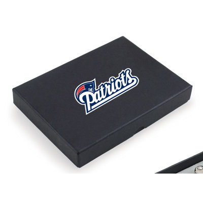 Picnic Time NFL Metro Digital Print Wine Tools in Black