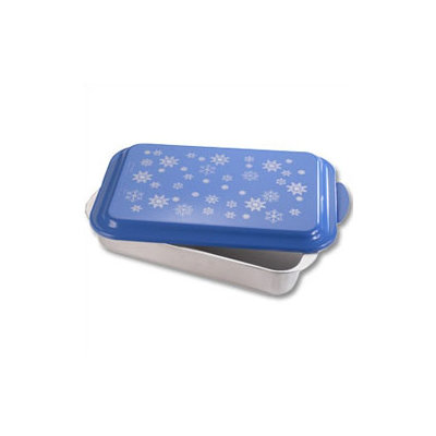 Seasonal Winter Snowflakes Covered Cake Pan