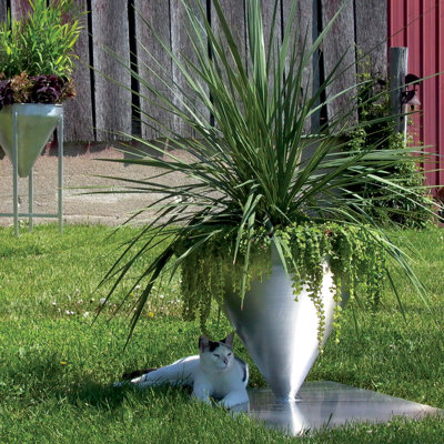 MuNiMulA Planter with Ground Plate