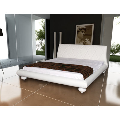 Casabianca Furniture Joy King Platform Bed