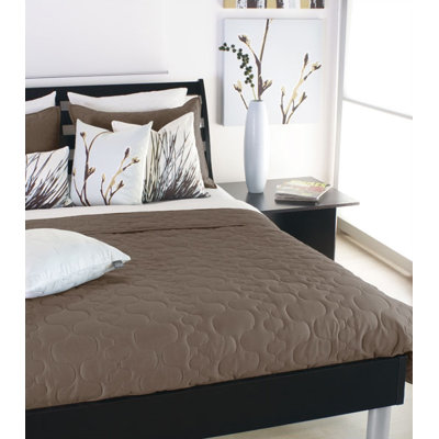 Inhabit Spa Quilted Coverlet in Natural