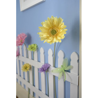 Heart to Heart Gerber Daisy Flower Wall Border