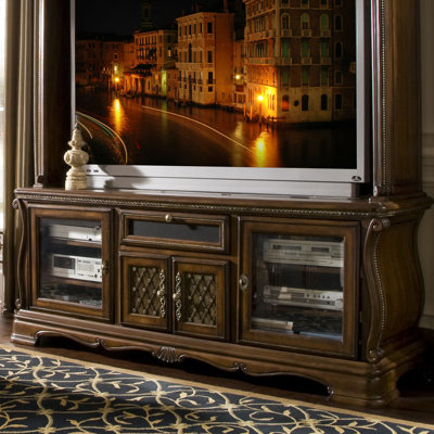 Michael Amini Sovereign Entertainment Center