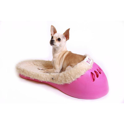 Yeti Pet Bed in Pastel Pink
