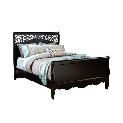 Standard Furniture Madera Sleigh Bed