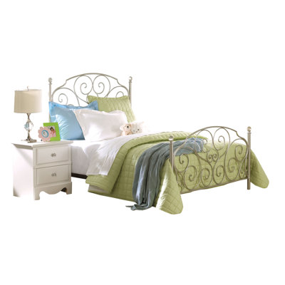 Standard Furniture Spring Rose Metal Bed