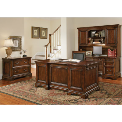 Wynwood Furniture Woodlands Computer Desk