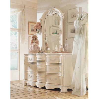Lea Industries Jessica McClintock Romance Ten Drawer Dresser