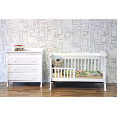 DaVinci Jacob 4-in-1 Convertible Crib with Toddler Rails in White