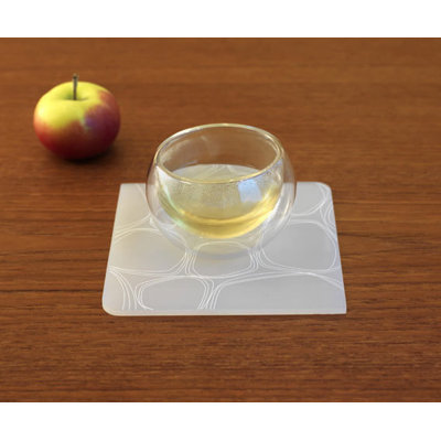 Modern-Twist Coaster Notz Pebbles in White on Clear Base (Set of 4)