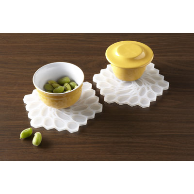 Modern-Twist Hive Studio Trivetz