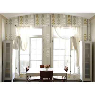 Kreme LLC Handcrafted Ferns Wallpaper