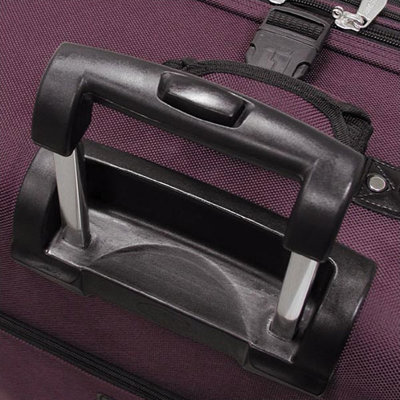 Leisure Luggage Lightweight 360 Collection 4 Piece Spinner Luggage Set