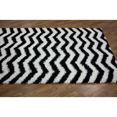 nuLOOM Shaggy Chevron Rug