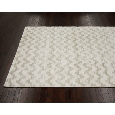 nuLOOM Algeciras Silver Torrent Rug