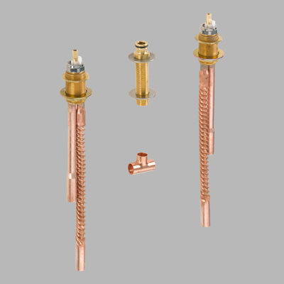 Delta Classic Flexible Three Hole Roman Mounting Kit Tub Faucet