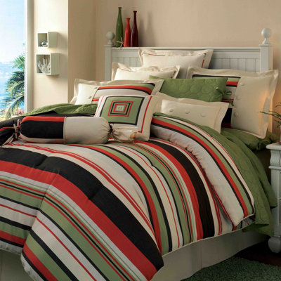 Harbortown Comforter Set